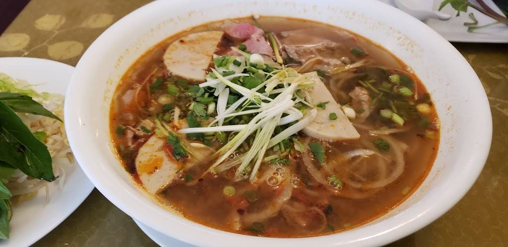 Pho & Beyond | restaurant | 47 Easton Rd, Willow Grove, PA 19090, USA | 2156593464 OR +1 215-659-3464