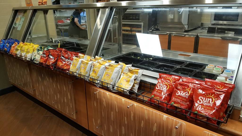 Subway | meal takeaway | 185-24A Horace Harding Expy, Queens, NY 11365, USA | 7188866333 OR +1 718-886-6333