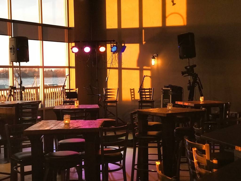 Studio 1212 Cafe & Wine Bar | restaurant | 1212 Marine St, Green Bay, WI 54301, USA | 9205449682 OR +1 920-544-9682