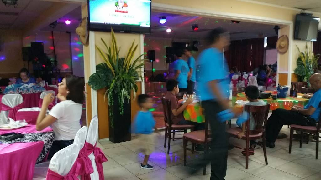 Restaurante Mi Pueblo | restaurant | 2301 Grand Ave, Waukegan, IL 60085, USA | 8477750065 OR +1 847-775-0065