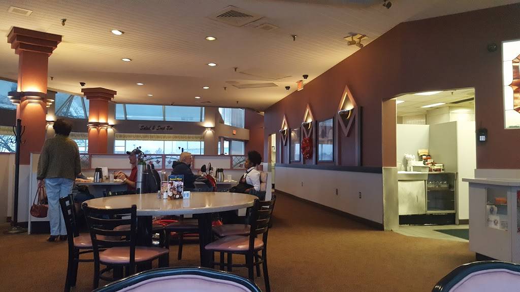 Russ Restaurant | restaurant | 3531 Alpine Ave NW, Grand Rapids, MI 49544, USA | 6167842230 OR +1 616-784-2230