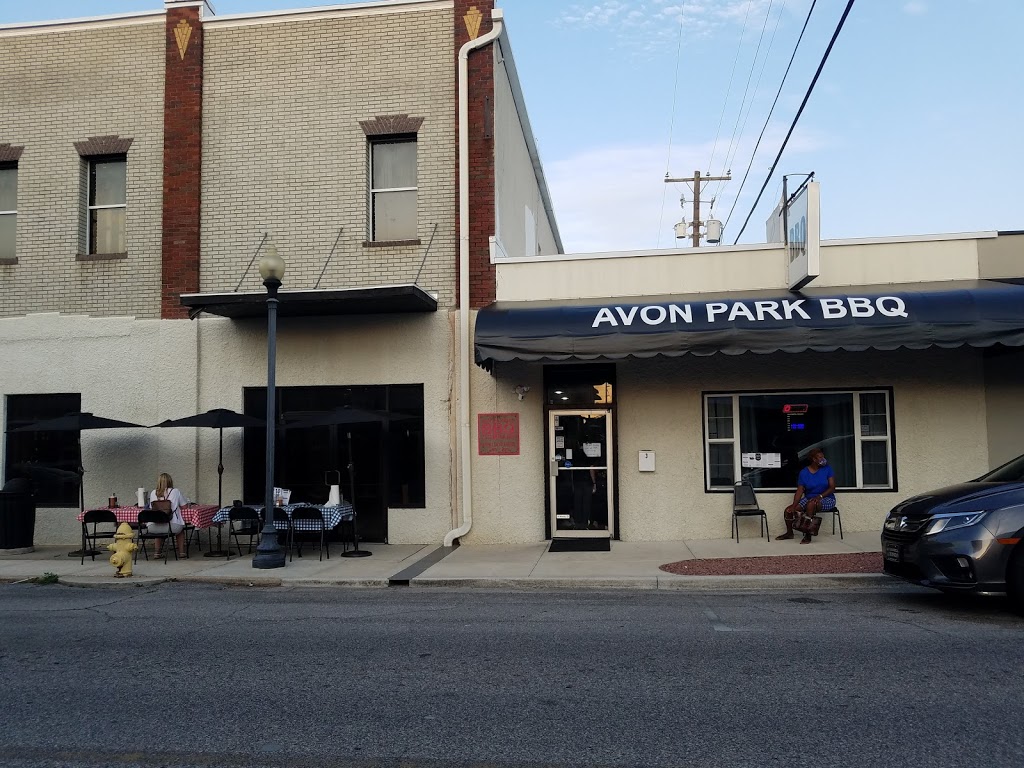 Avon Park BBQ Co. | restaurant | 3 S Lake Ave, Avon Park, FL 33825, USA | 8632017077 OR +1 863-201-7077