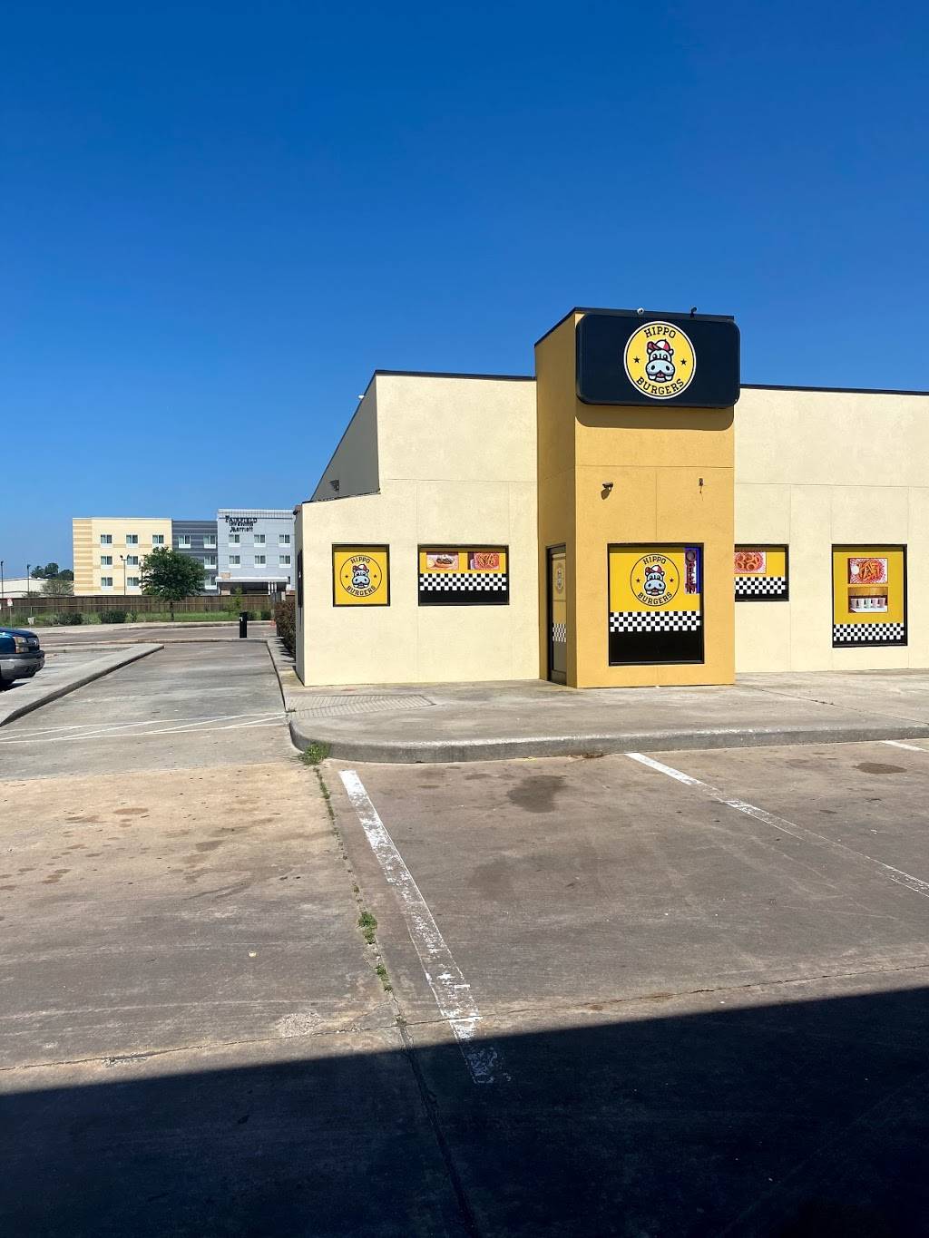 HIPPO BURGERS | restaurant | 8110 North Sam Houston Pkwy W, Houston, TX 77064, USA | 8324785176 OR +1 832-478-5176