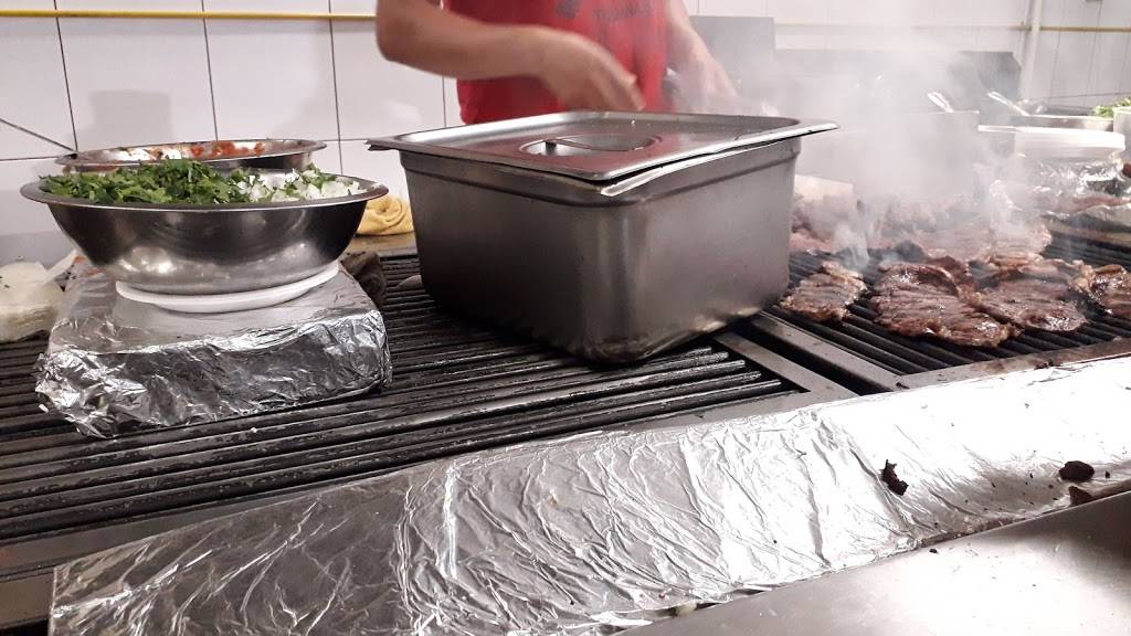 Tacos el gordo insurgentes | restaurant | Av de los Insurgentes 388, Guaycura, 22216 Tijuana, B.C., Mexico | 016644256083 OR +52 664 425 6083