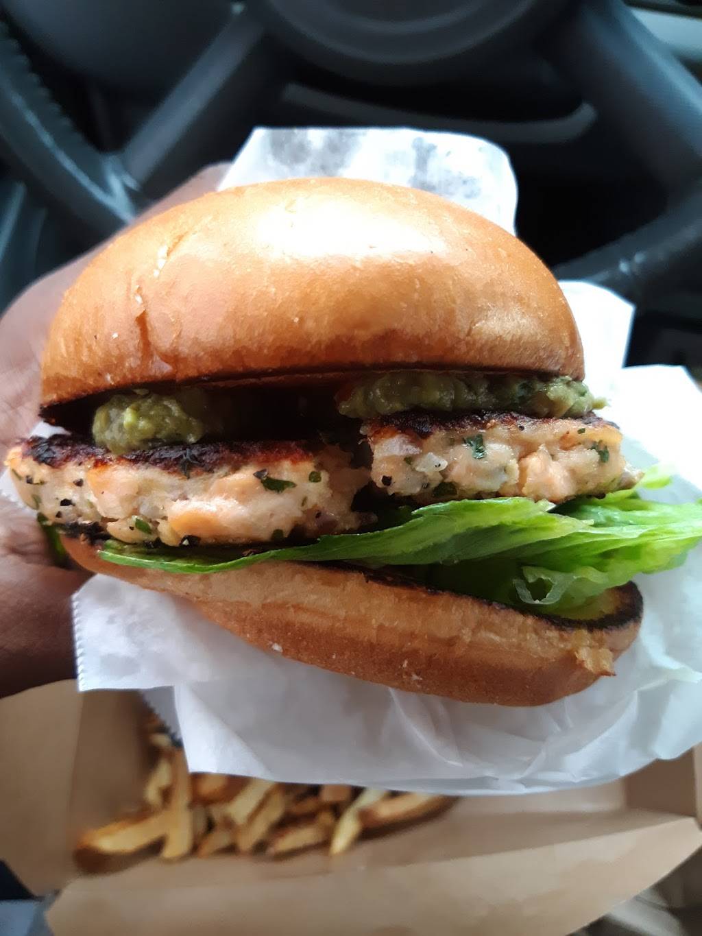 Flying Crust Pizza & Wings | night club | 3186 Roswell Rd NW, Atlanta, GA 30305, USA | 4042576222 OR +1 404-257-6222