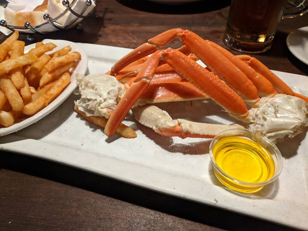 Harbor House | restaurant | 440 Clinton St, Detroit, MI 48226, USA | 3139679900 OR +1 313-967-9900