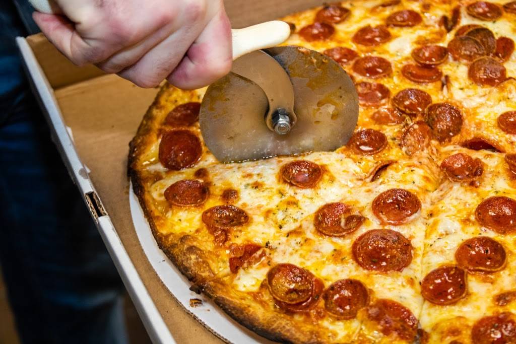 JJs & Sons Pizzeria | restaurant | 158 N Centre St, Cumberland, MD 21502, USA | 3017773994 OR +1 301-777-3994