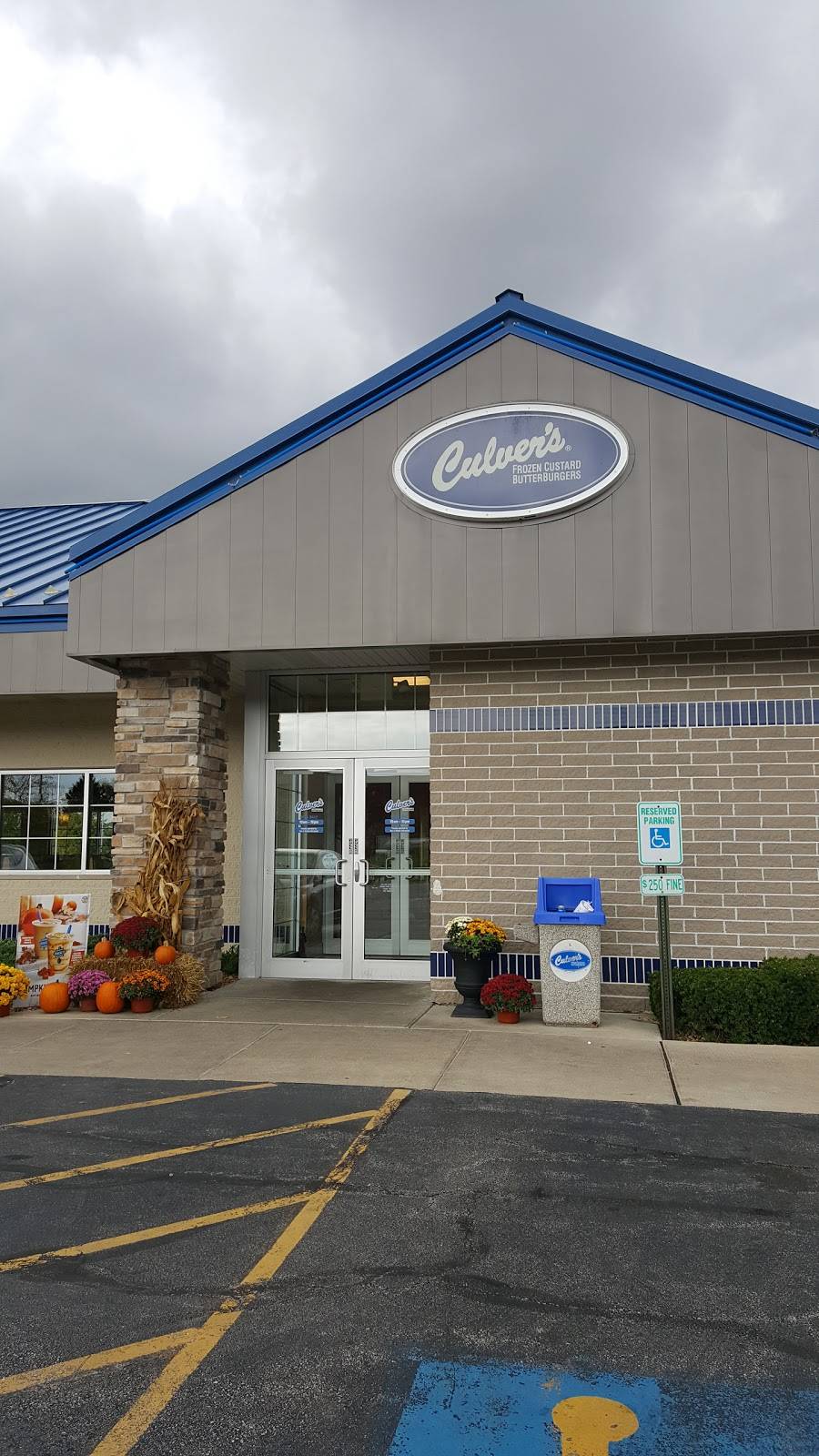 Culvers | restaurant | 485 N Weber Rd, Romeoville, IL 60446, USA | 8153722777 OR +1 815-372-2777