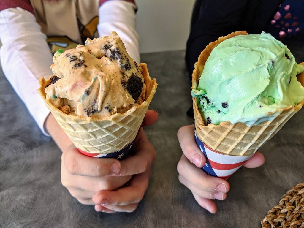 Sedara Sweets & Ice Cream | cafe | 8011 MacKenzie Rd, Affton, MO 63123, USA | 3143548586 OR +1 314-354-8586