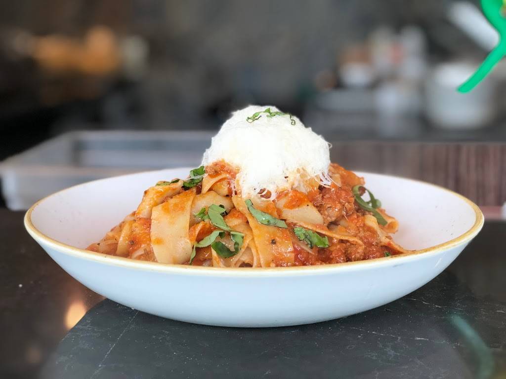 Tosto | restaurant | 609 Roehampton Ave, Toronto, ON M4P 1S7, Canada | 4163220609 OR +1 416-322-0609