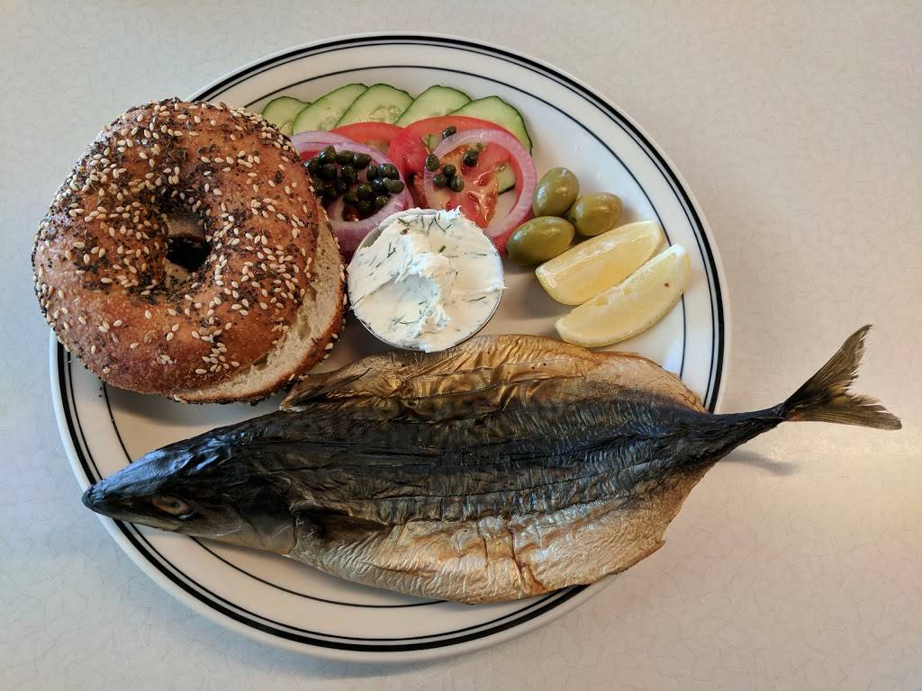 Mamalehs Delicatessen | restaurant | One Kendall Square, 15 Hampshire St, Cambridge, MA 02139, USA | 6179583354 OR +1 617-958-3354