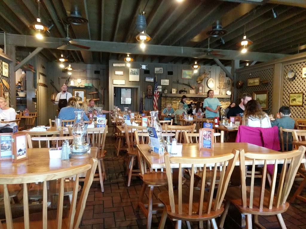 Cracker Barrel Old Country Store | restaurant | 1047 Executive Dr, Elizabethtown, KY 42701, USA | 2707655525 OR +1 270-765-5525