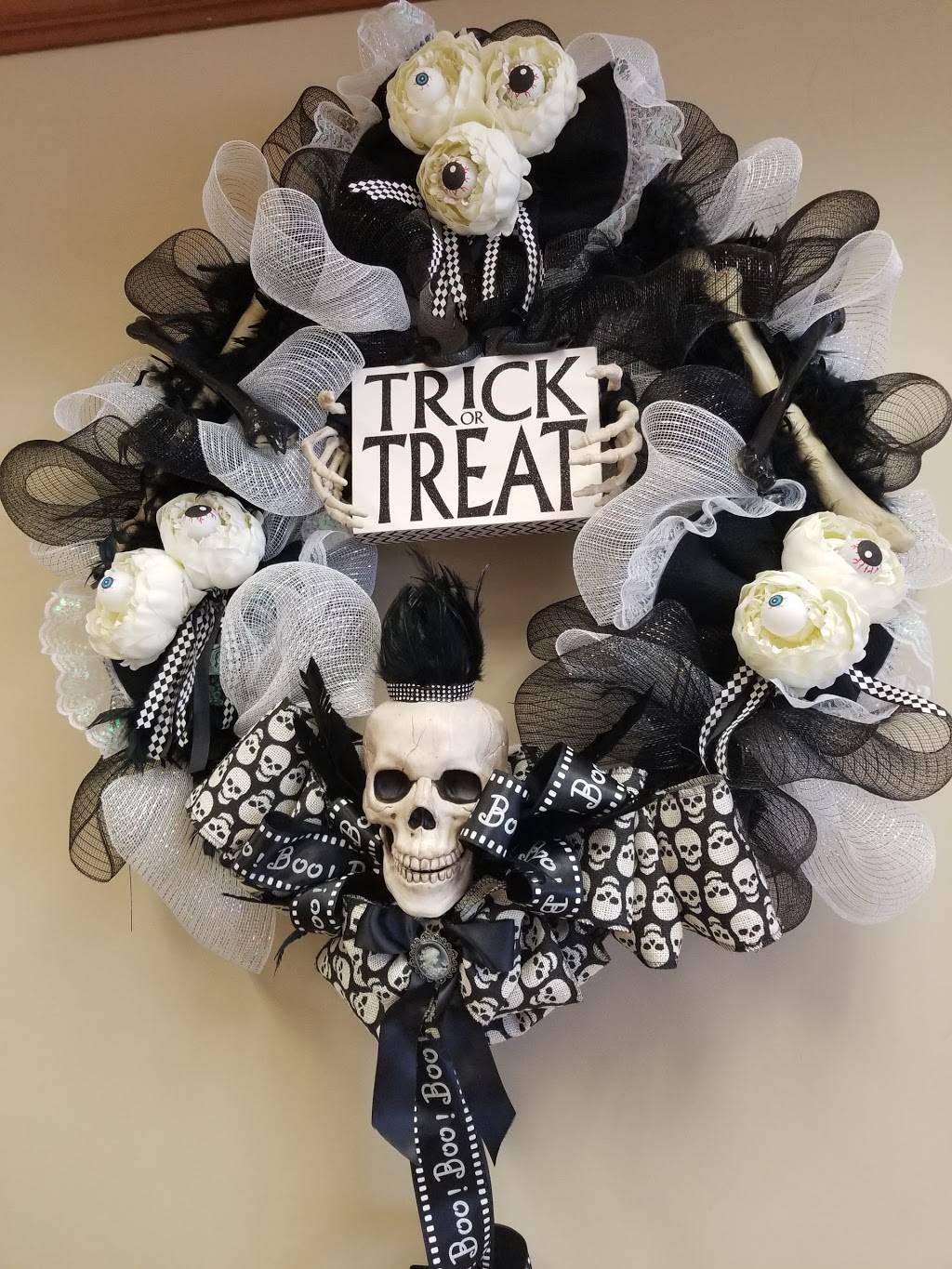 Dunkin | bakery | 36 Maple St, Danvers, MA 01923, USA | 9787742840 OR +1 978-774-2840