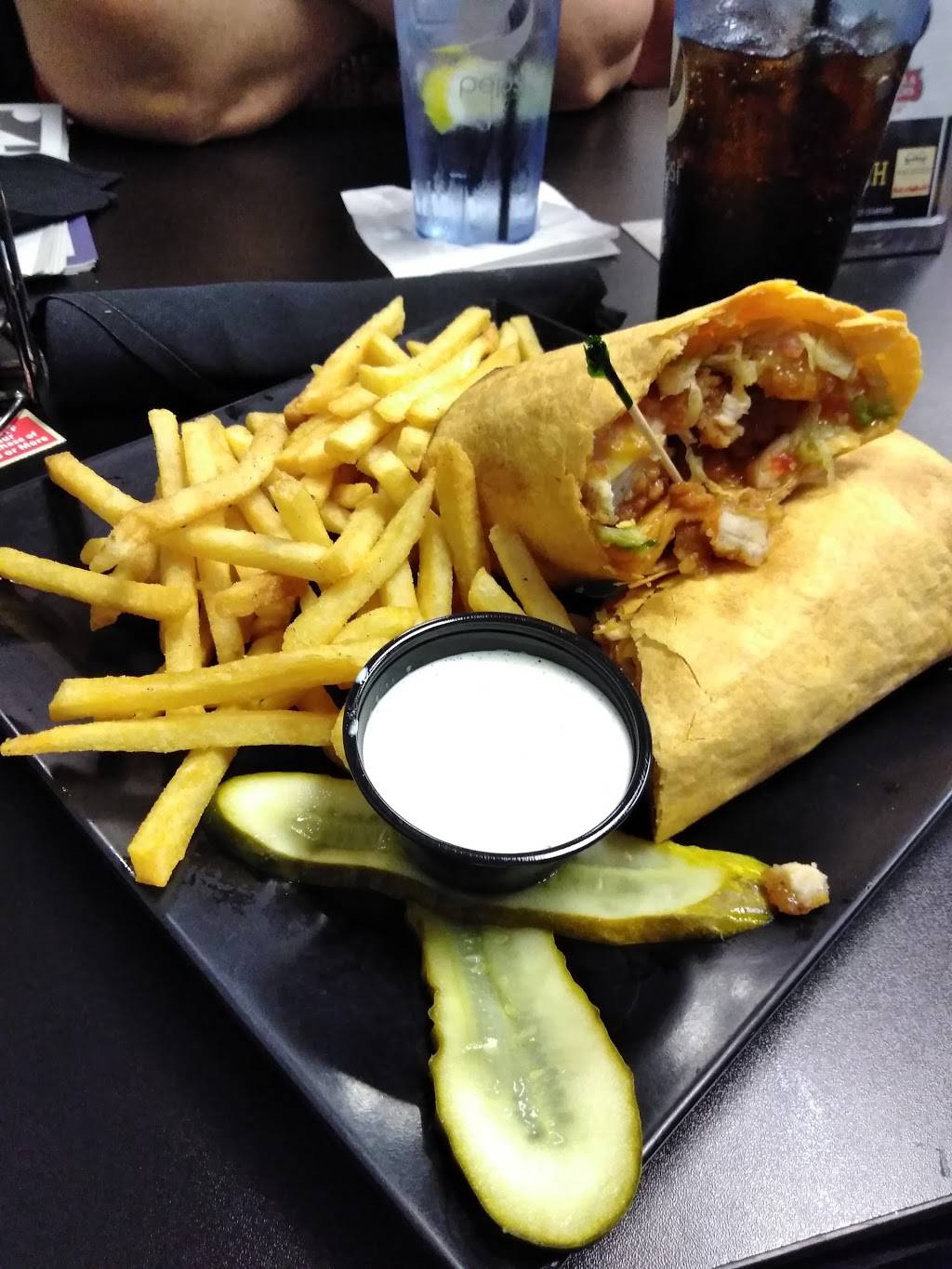 Brickhouse Grill & Pub | restaurant | 3136 W Iles Ave, Springfield, IL 62704, USA | 2175462745 OR +1 217-546-2745