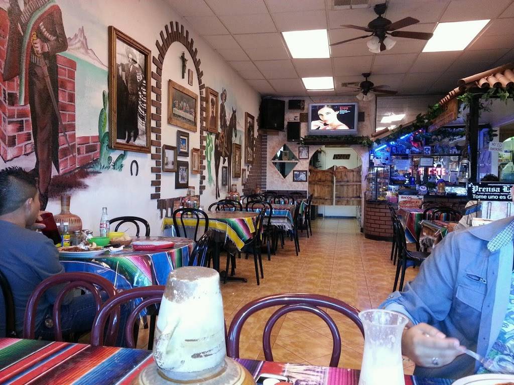 El Tenampa | restaurant | 556 N Eastern Ave C, Las Vegas, NV 89101, USA | 7025981716 OR +1 702-598-1716