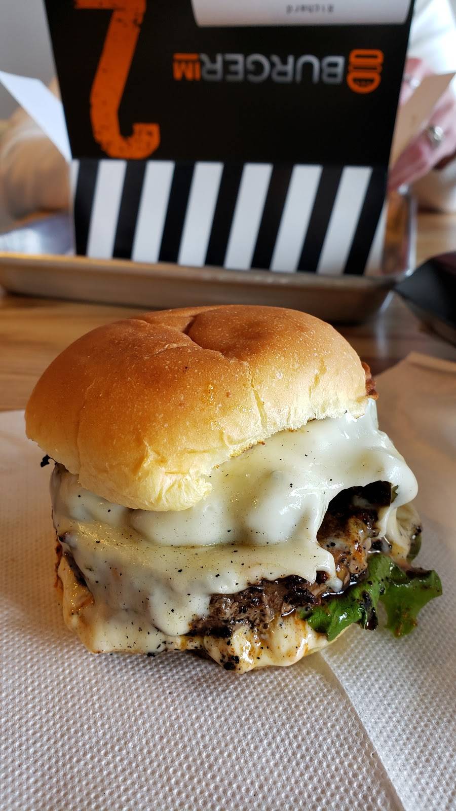 Burgers IM | restaurant | Unnamed Road, Bristol, TN 37620, USA | 4235734152 OR +1 423-573-4152