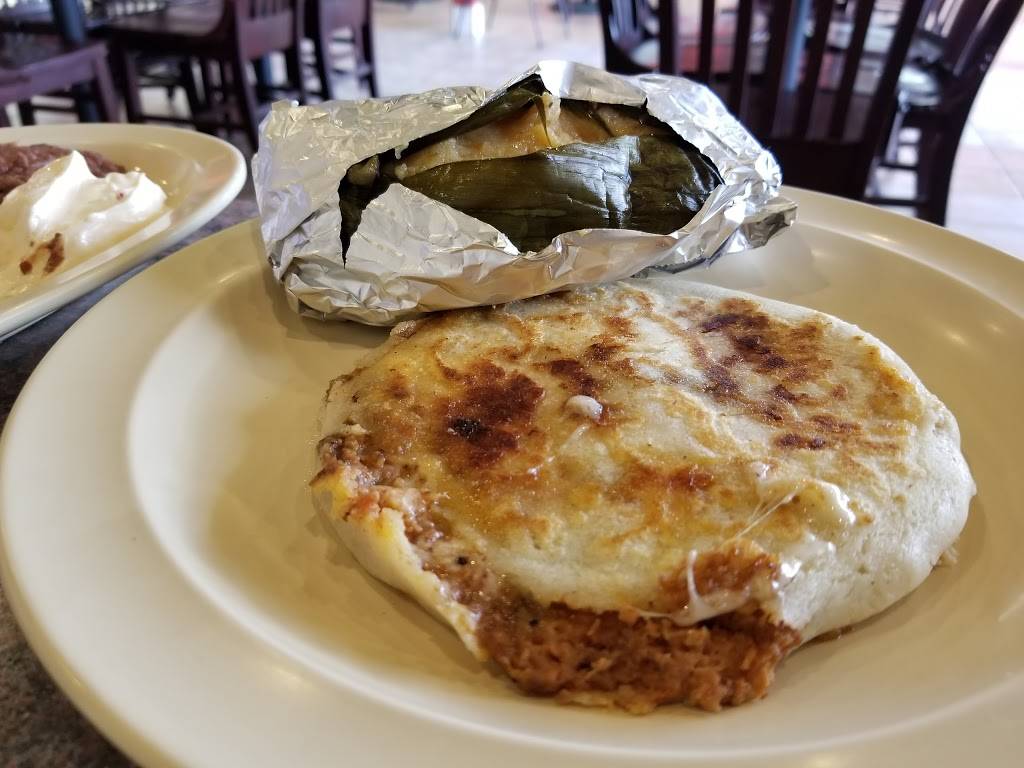 El Chivazo Salvadorian Restaurant | restaurant | 514 S Smith Ave, Corona, CA 92882, USA | 9518984758 OR +1 951-898-4758