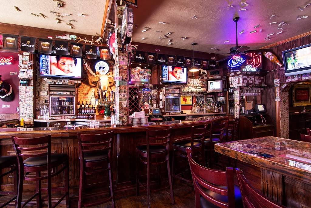 Bullwinkles Top Hat Bistro | restaurant | 19 N Main St, Miamisburg, OH 45342, USA | 9378597677 OR +1 937-859-7677