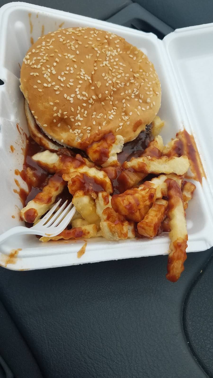 J & w Bar-B-Que | restaurant | 5644 Montgomery Rd, Cincinnati, OH 45212, USA | 5137310679 OR +1 513-731-0679