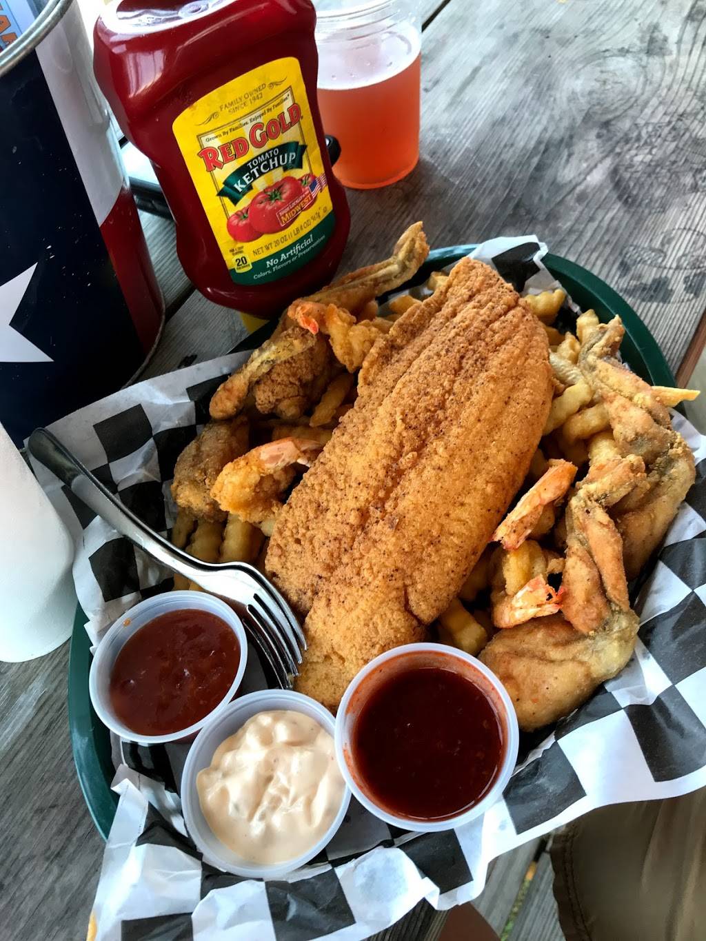 HardHeads | restaurant | 1035 State Hwy 87, Crystal Beach, TX 77650, USA | 4096841177 OR +1 409-684-1177