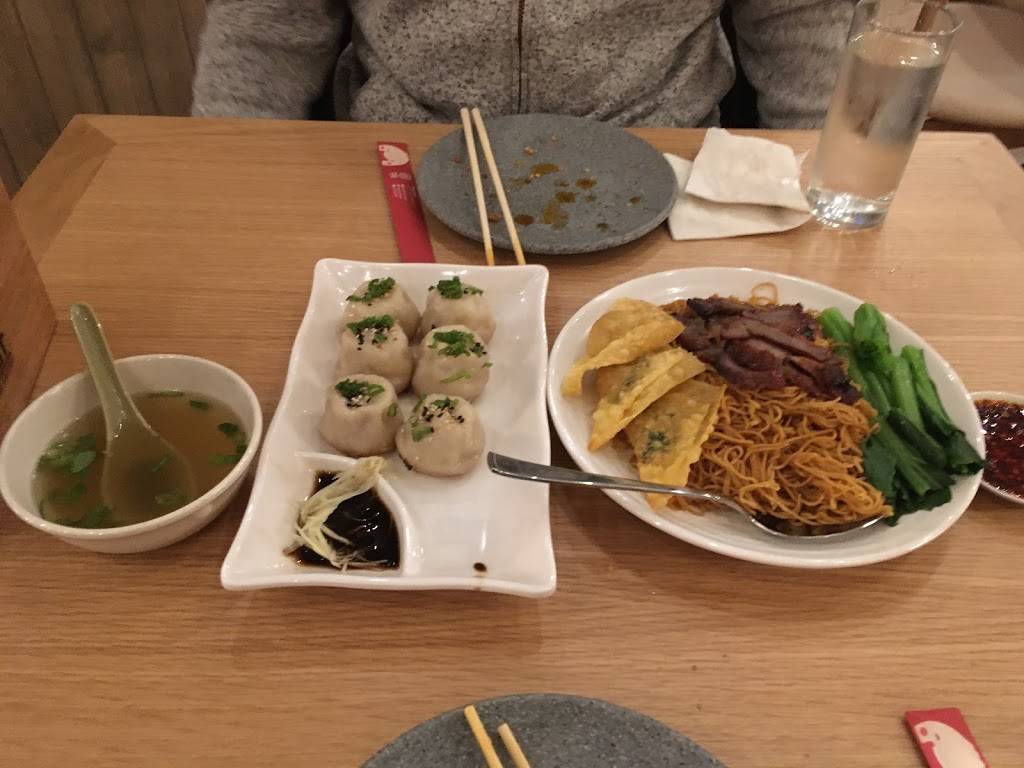 Phat Phat | restaurant | 17 S Roselle Rd, Schaumburg, IL 60193, USA | 8472502345 OR +1 847-250-2345