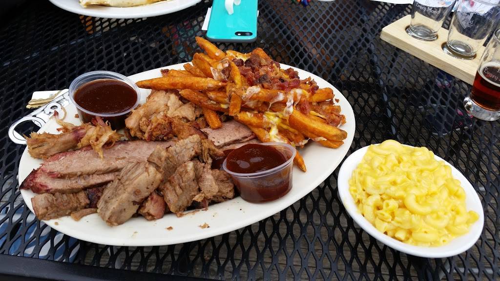 Blind Tiger Brewery & Restaurant | restaurant | 417 SW 37th St, Topeka, KS 66611, USA | 7852672739 OR +1 785-267-2739