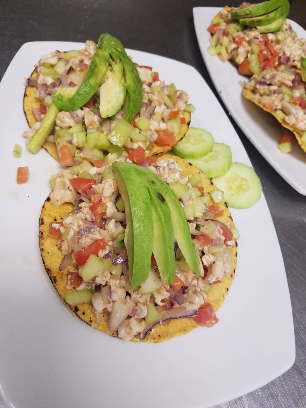 Mariscos El Tiburon Seafood Restaurant | restaurant | 3330 N 19th Ave, Phoenix, AZ 85015, USA | 6022790804 OR +1 602-279-0804