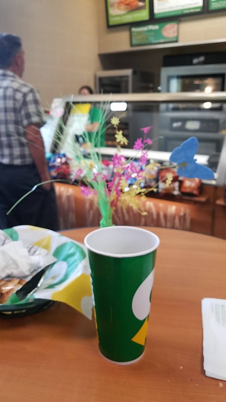 Subway | restaurant | 12331 Towne Lake Dr, Fort Myers, FL 33913, USA | 2392196799 OR +1 239-219-6799