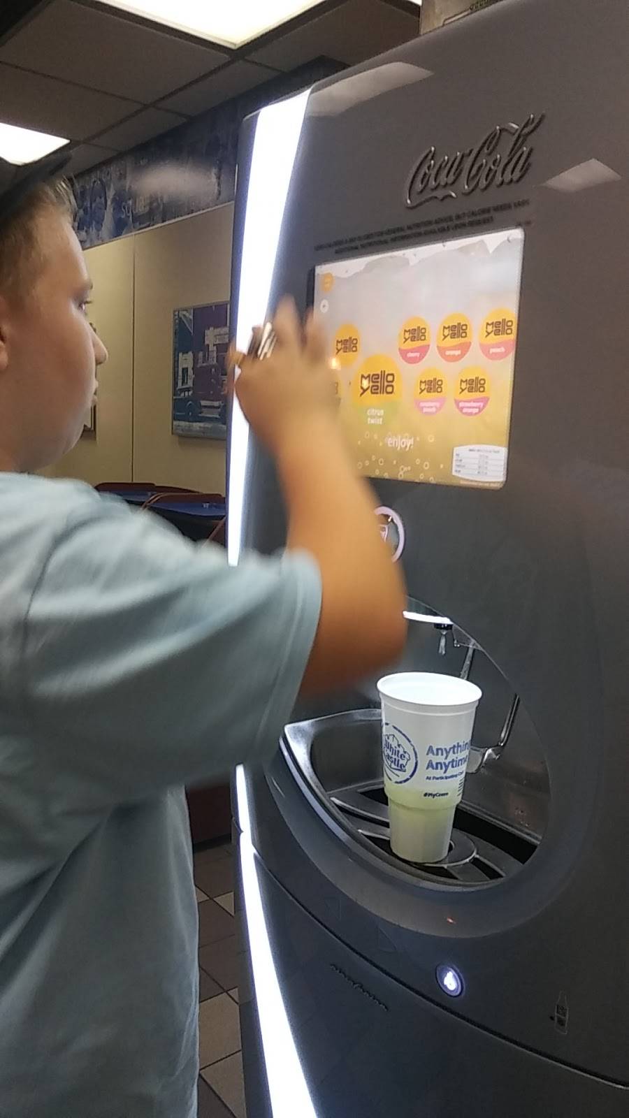 White Castle | restaurant | 5301 W Washington St, Indianapolis, IN 46241, USA | 3172480011 OR +1 317-248-0011