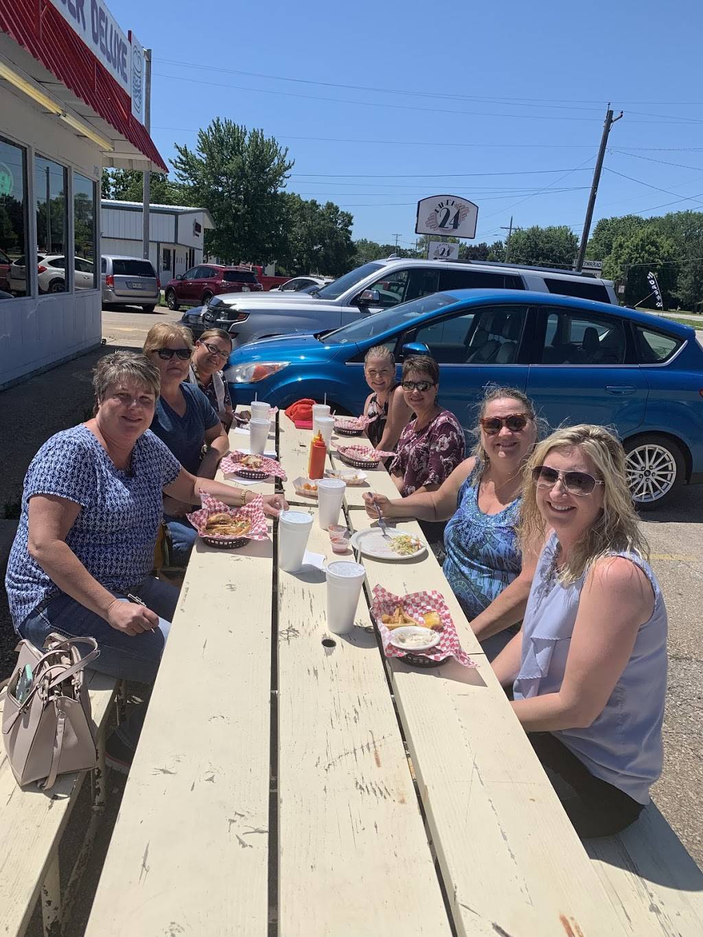 Diner 24 | restaurant | 2134 N Kansas Ave, Topeka, KS 66608, USA | 7854081211 OR +1 785-408-1211