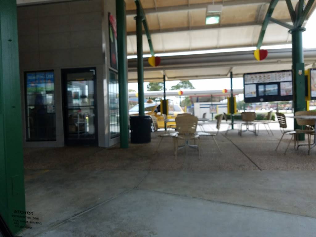 Sonic Drive-In | restaurant | 13028 Veterans Memorial Dr, Houston, TX 77014, USA | 2815372500 OR +1 281-537-2500