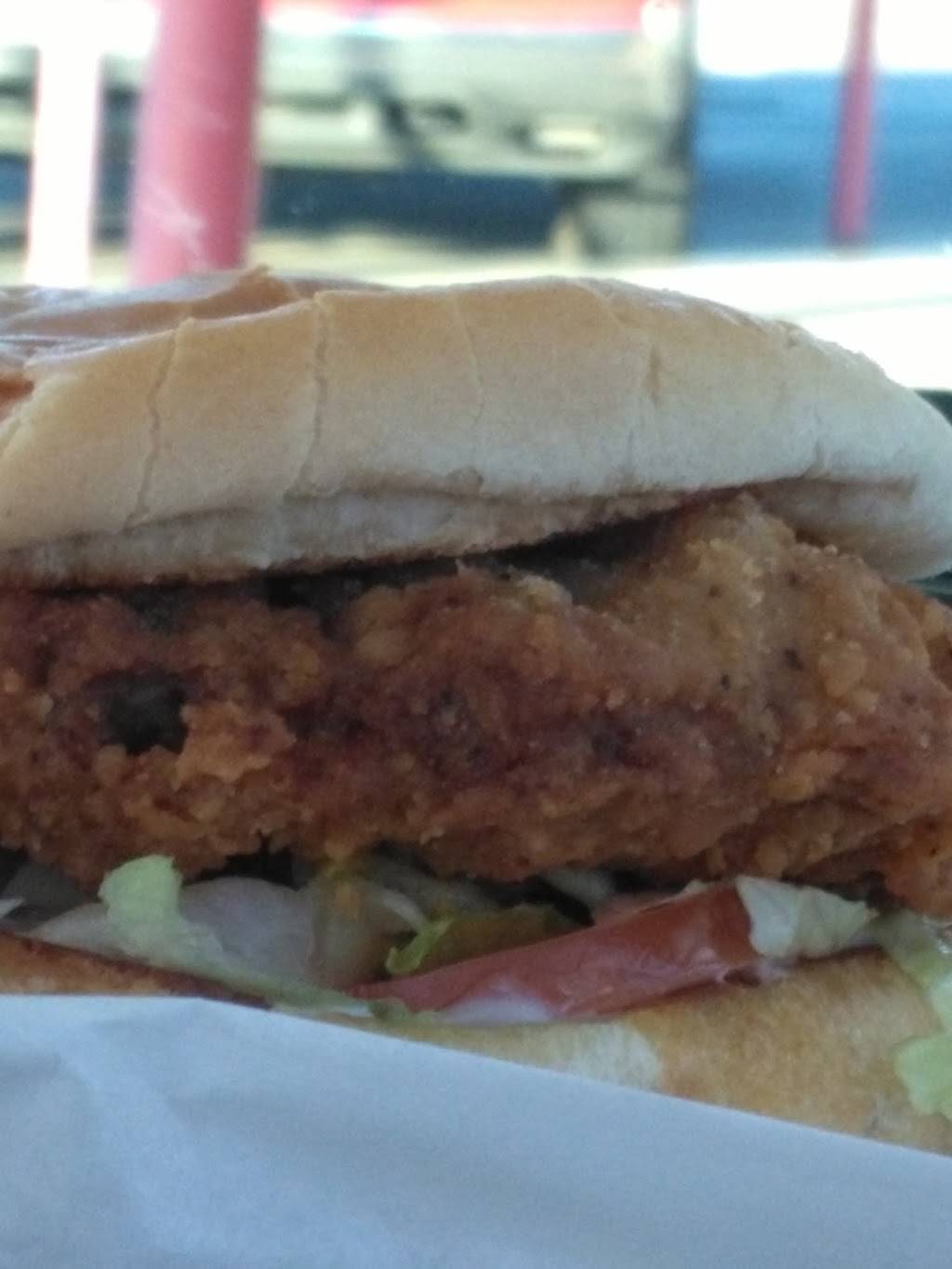 Beacon Drive Inn | restaurant | 1054 N York St, Muskogee, OK 74403, USA | 9186871761 OR +1 918-687-1761