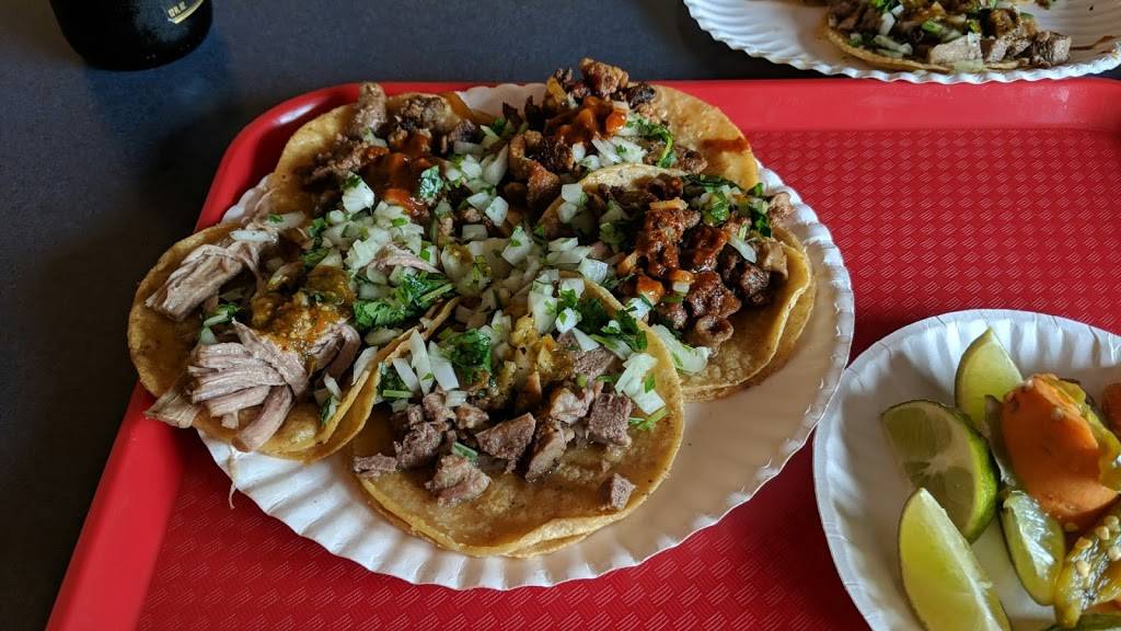 Tacos El Grullense | restaurant | 3018 Middlefield Rd, Redwood City, CA 94063, USA | 6502990600 OR +1 650-299-0600
