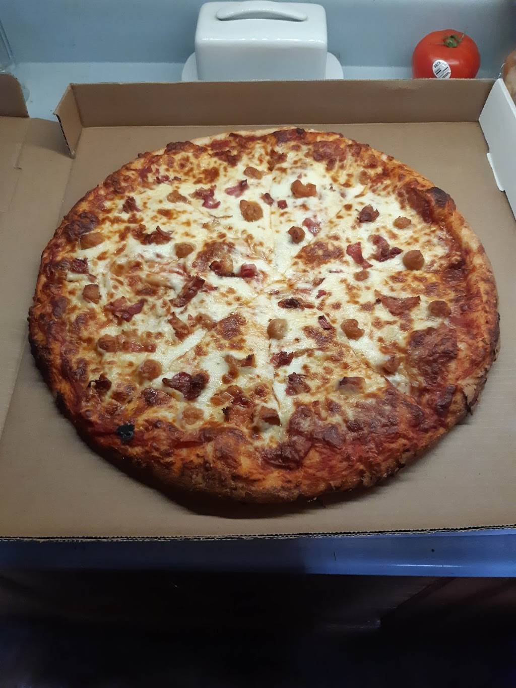 Big Bobs Classic Pizza and Pasta | restaurant | 235 Gore Rd, Kingston, ON K7K 6N3, Canada | 6135443555 OR +1 613-544-3555