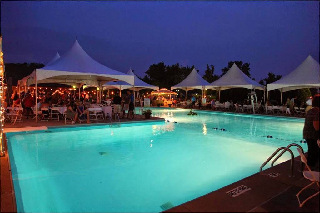 Union Country Club | restaurant | 1000 N Bellevue Ave, Dover, OH 44622, USA | 3303435544 OR +1 330-343-5544