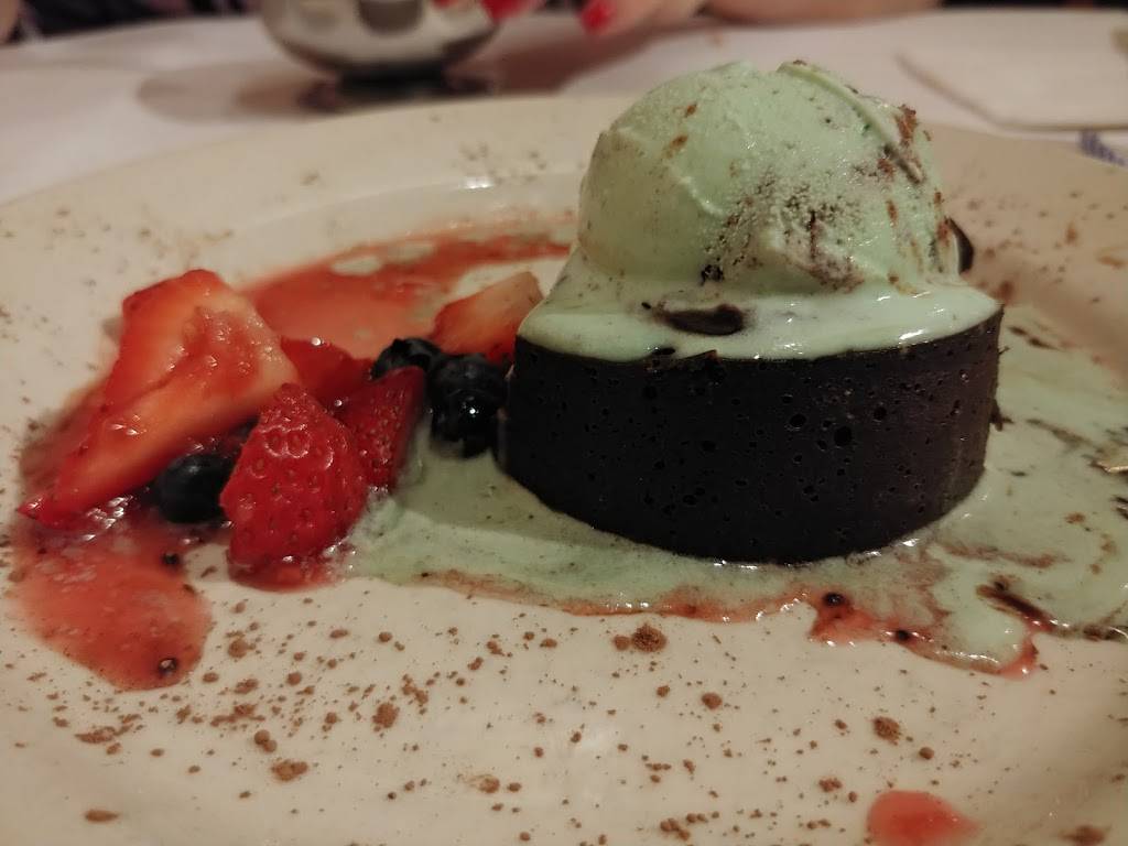 francesca intimo lake forest | restaurant | 293 E Illinois Rd, Lake Forest, IL 60045, USA | 8477359235 OR +1 847-735-9235