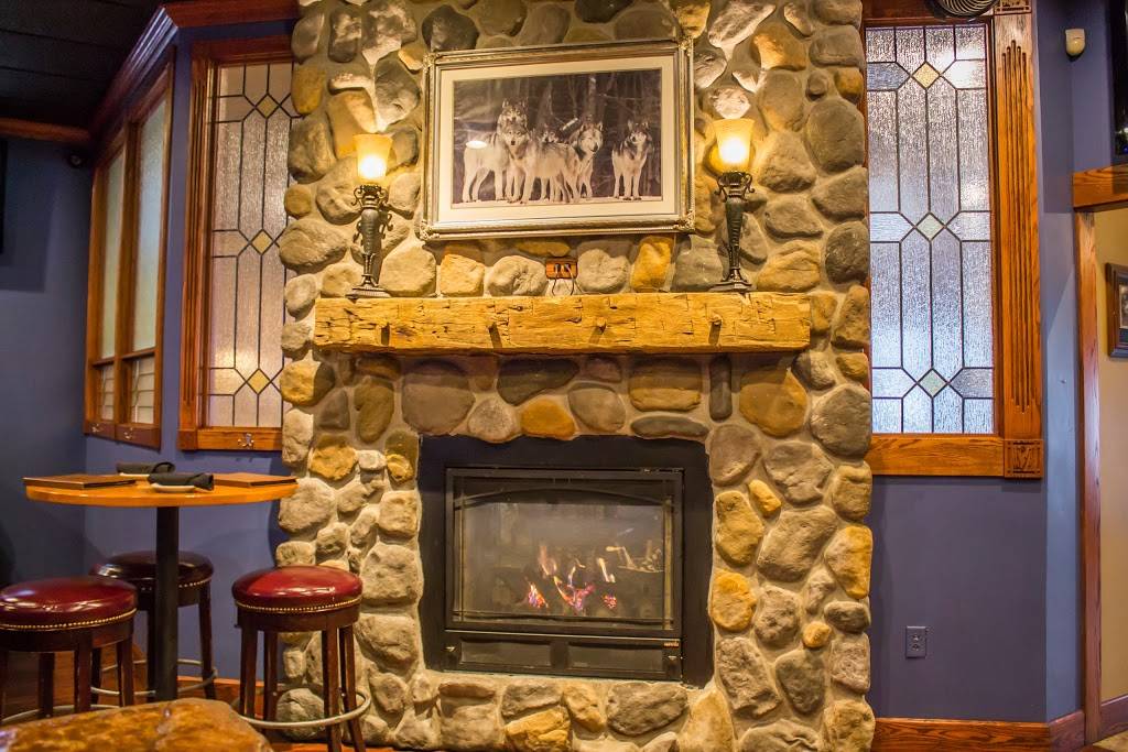 Blue Wolf Tavern | restaurant | 1295 Boardman-Canfield Rd, Boardman, OH 44512, USA | 3307261736 OR +1 330-726-1736