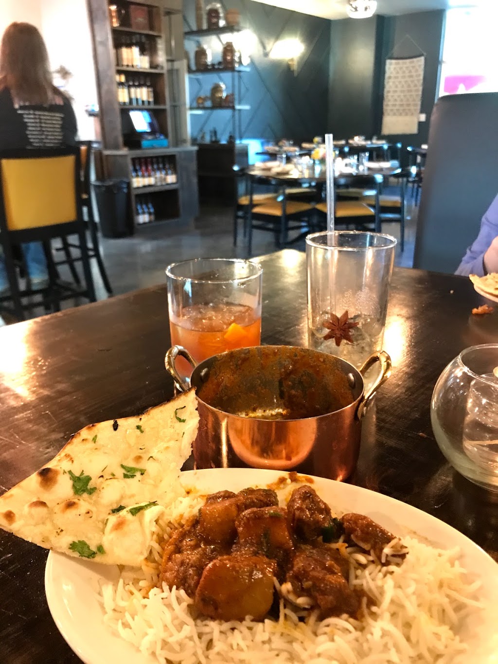 Bombay Central Food Wine & Cocktails | restaurant | 7373 Honeysuckle Suite 140, Temple, TX 76502, USA | 2549352060 OR +1 254-935-2060