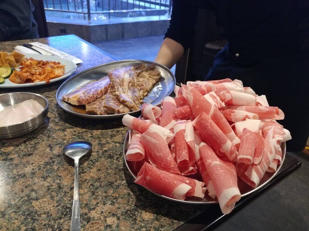 BBQ Garden | restaurant | 9020 W Golf Rd, Niles, IL 60714, USA | 8478136523 OR +1 847-813-6523