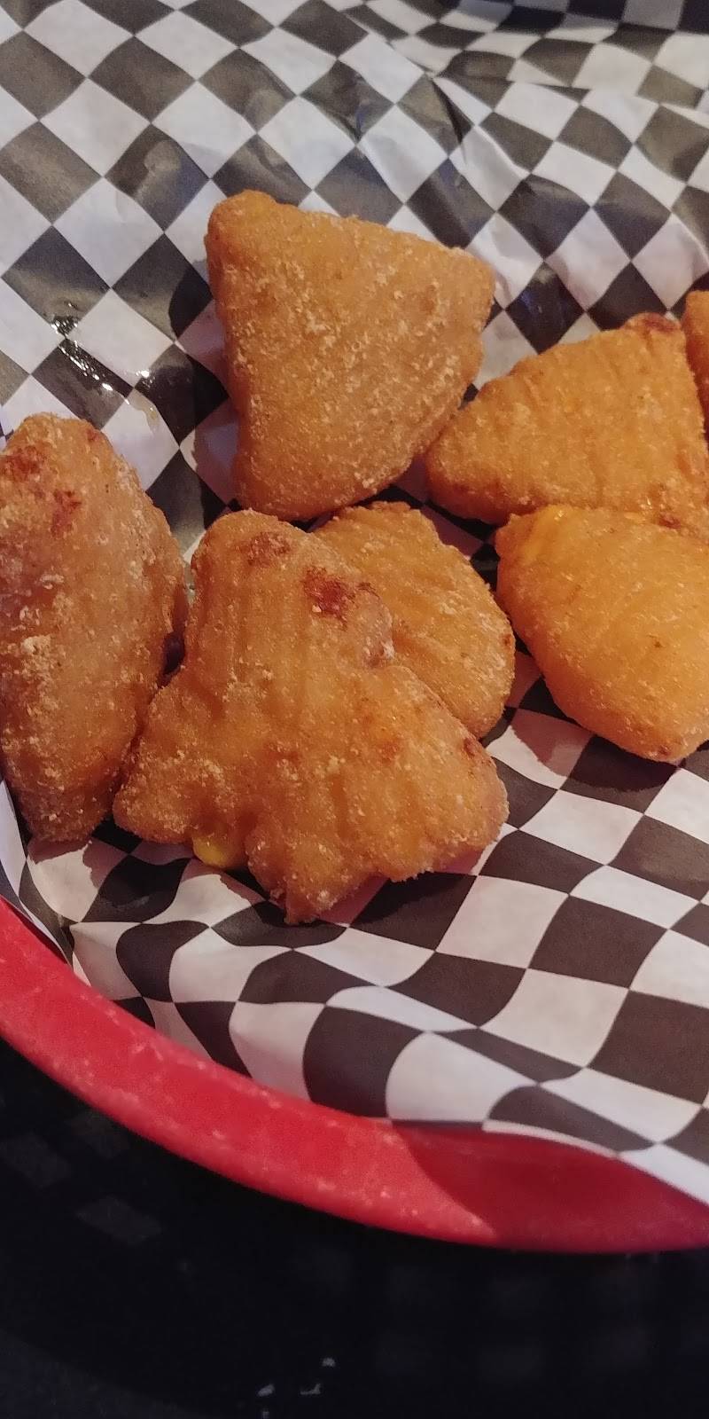 Coachs Bar & Grill | restaurant | 10162 SW Park Way, Portland, OR 97225, USA | 5032038250 OR +1 503-203-8250