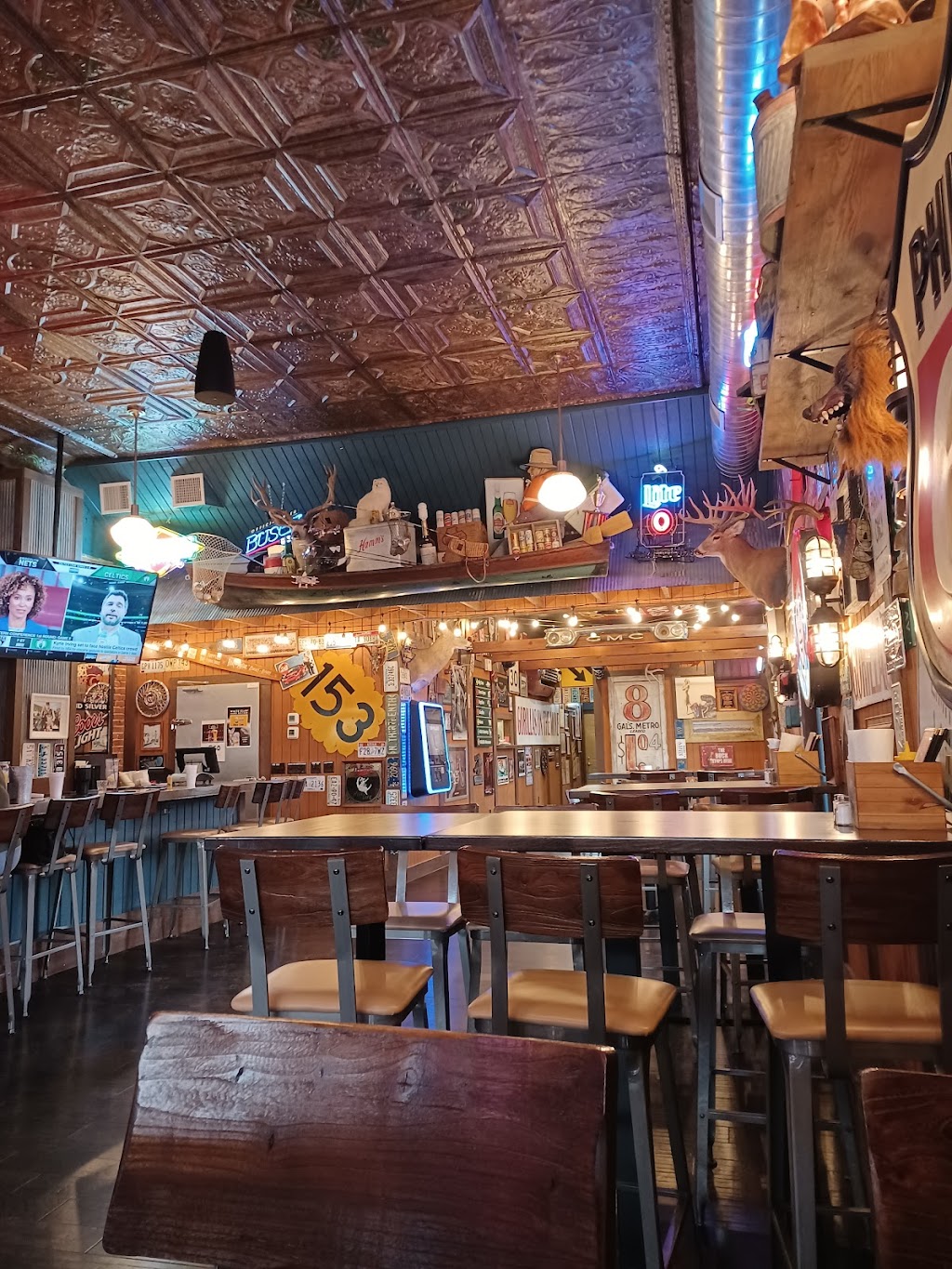 Nosey Roseys Bar & Grilla | restaurant | 139 W Main St, Solomon, KS 67480, USA | 7852610318 OR +1 785-261-0318