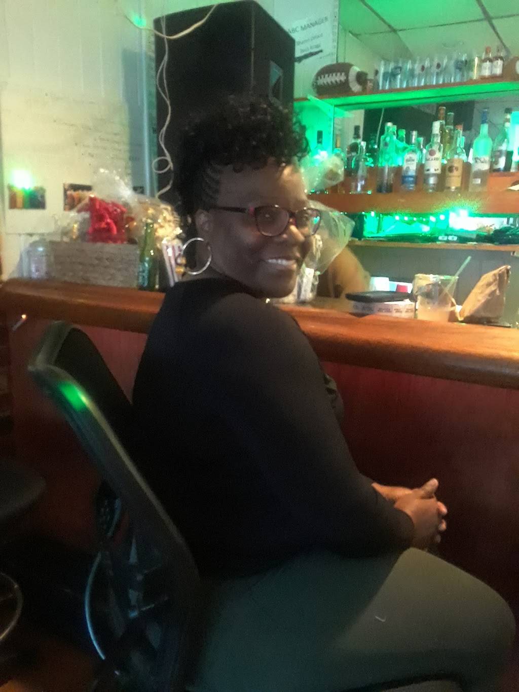 Becks Place | restaurant | 3053 Hull St, Richmond, VA 23224, USA | 8042337400 OR +1 804-233-7400