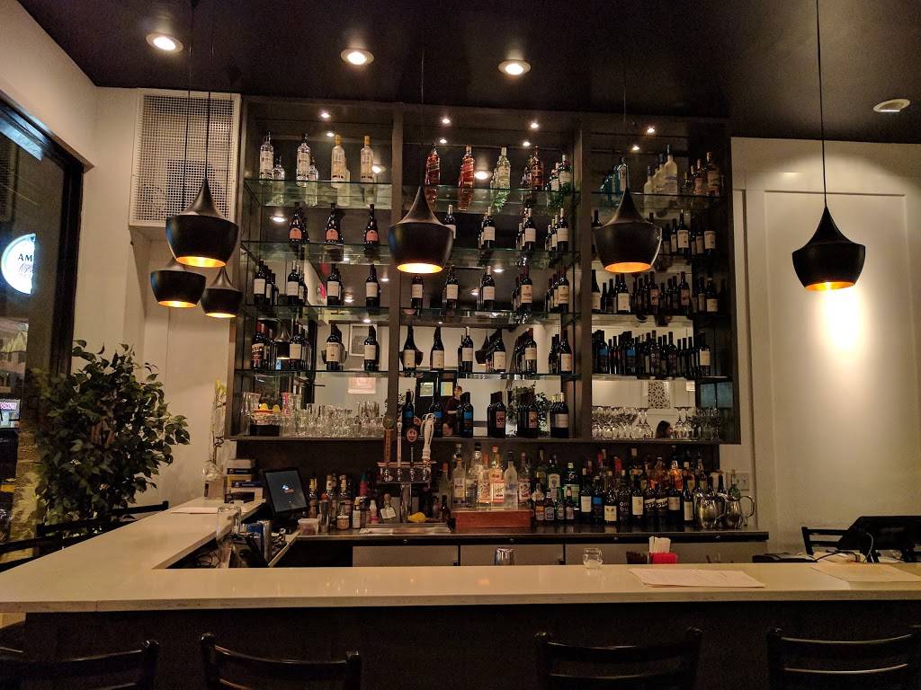 Plates Private Events | restaurant | 4 Wall St, Huntington, NY 11743, USA | 6312712210 OR +1 631-271-2210