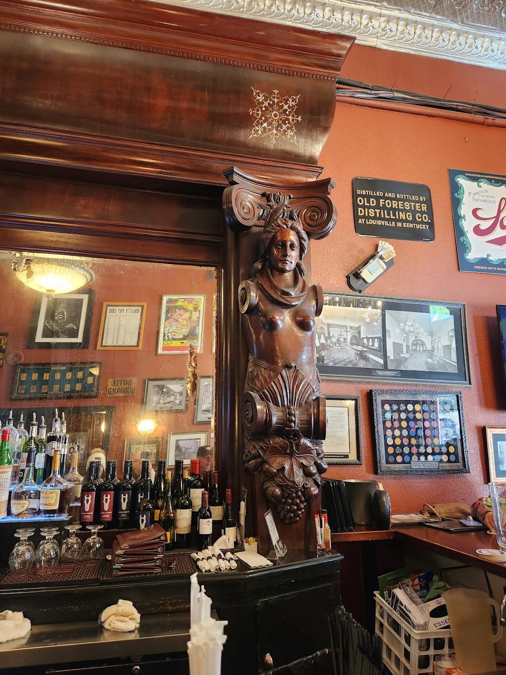 Ohio Club | restaurant | 336 Central Ave, Hot Springs National Park, AR 71901, USA | 5016270702 OR +1 501-627-0702