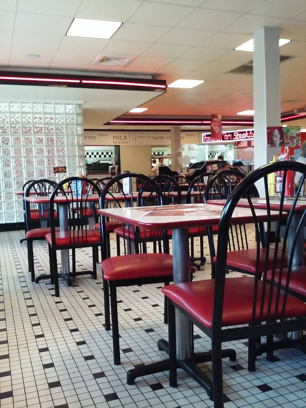 Steak n Shake | restaurant | 130 N 44th St, Mt Vernon, IL 62864, USA | 6182449466 OR +1 618-244-9466