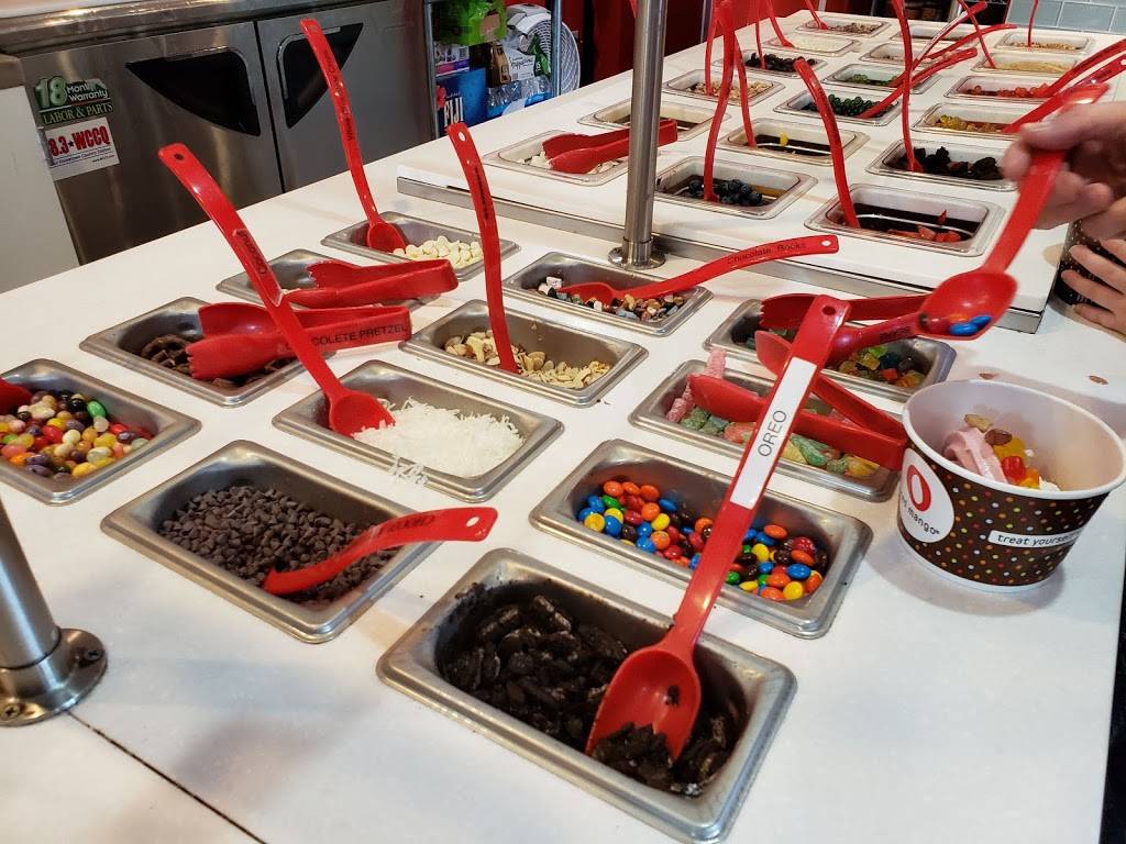 Red Mango | restaurant | 111 Jackson Ave, Naperville, IL 60540, USA | 6309040994 OR +1 630-904-0994