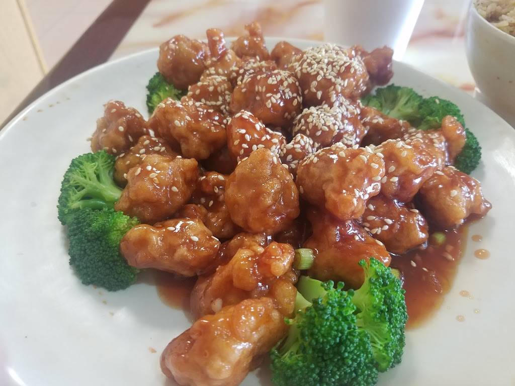 Wok & Grill | restaurant | 400 SW 29th St suite u, Topeka, KS 66611, USA | 7858622929 OR +1 785-862-2929