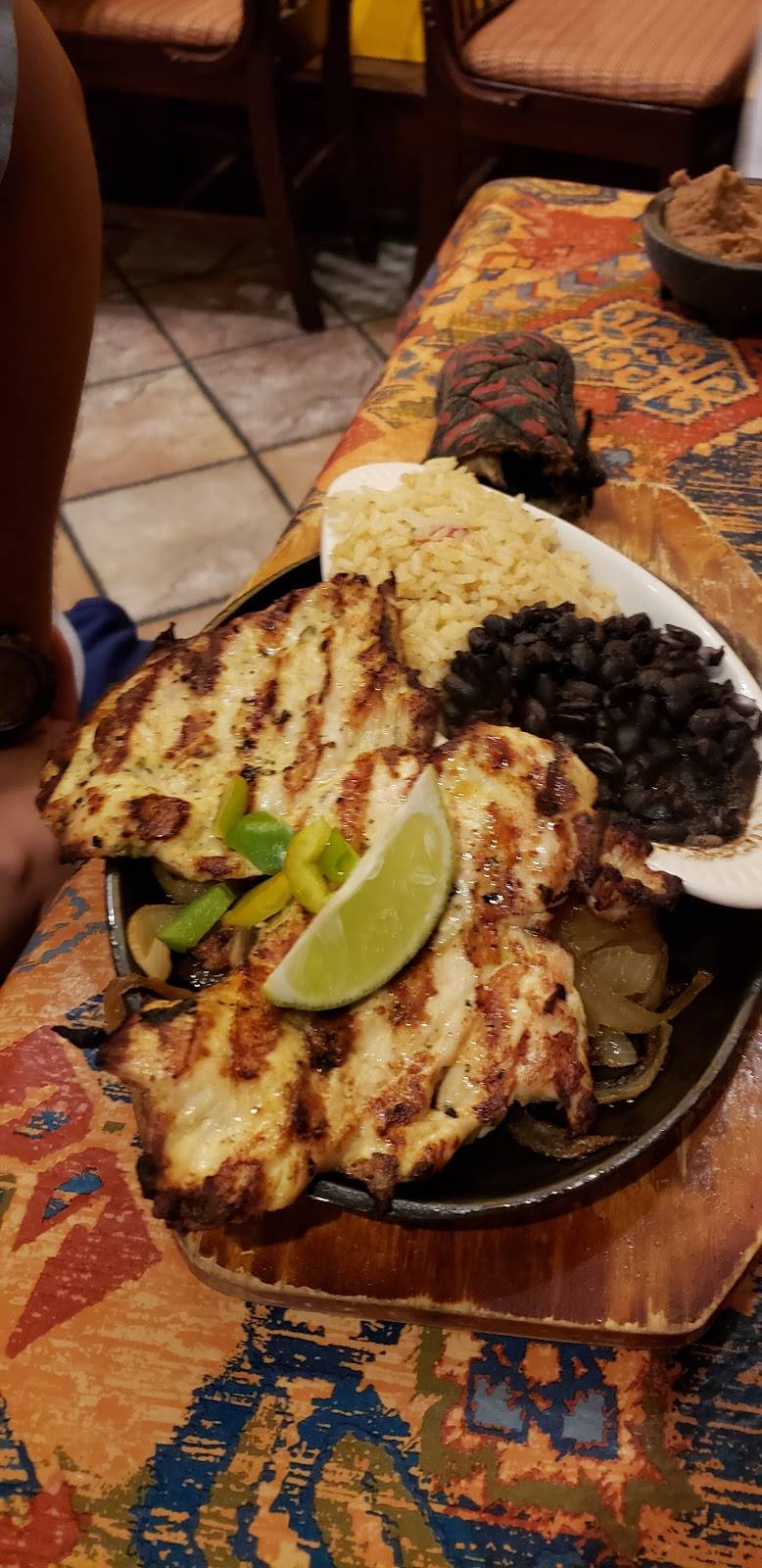 La Mexicana | restaurant | 13016 Middlebrook Road, Germantown, MD 20874, USA | 3019720500 OR +1 301-972-0500