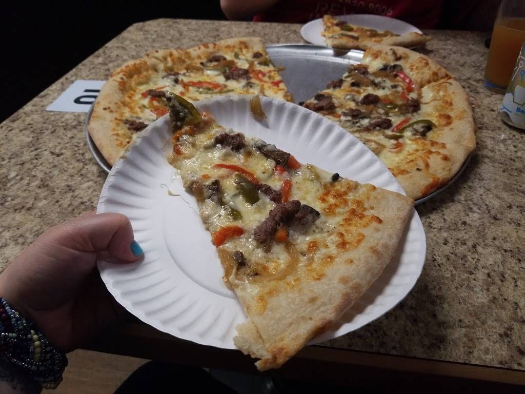 Vespas Pizza Pasta & Deli | restaurant | 99 Pearl St, Essex Junction, VT 05452, USA | 8028786060 OR +1 802-878-6060