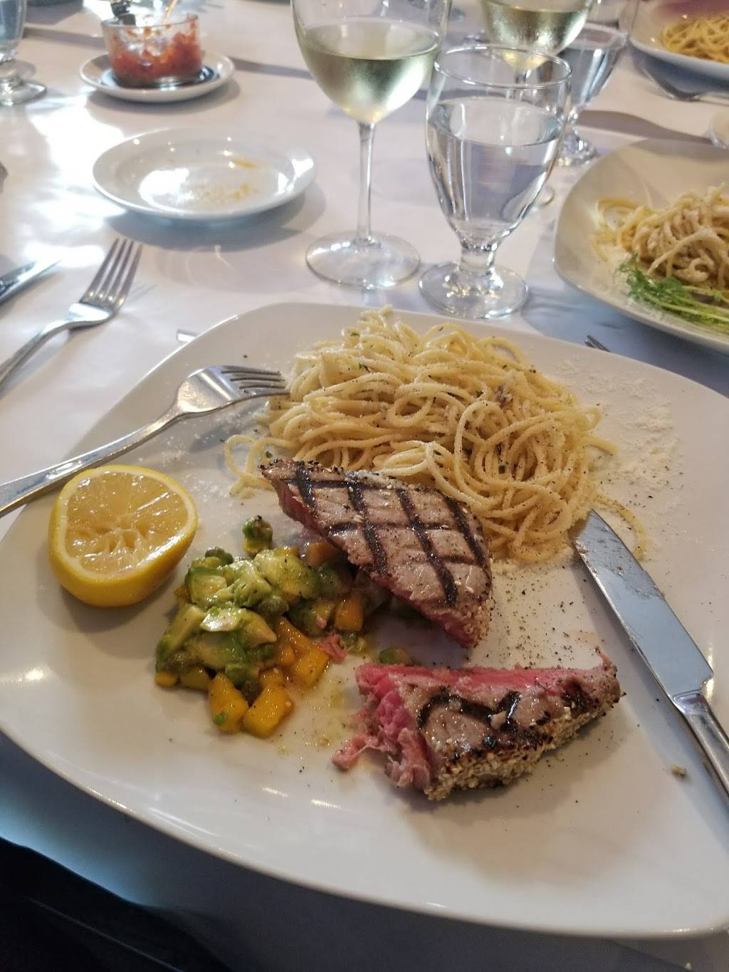 La Piazza - Le Challenger | restaurant | 2525 Rue des Nations, Saint-Laurent, QC H4R 3C8, Canada | 5143370030 OR +1 514-337-0030